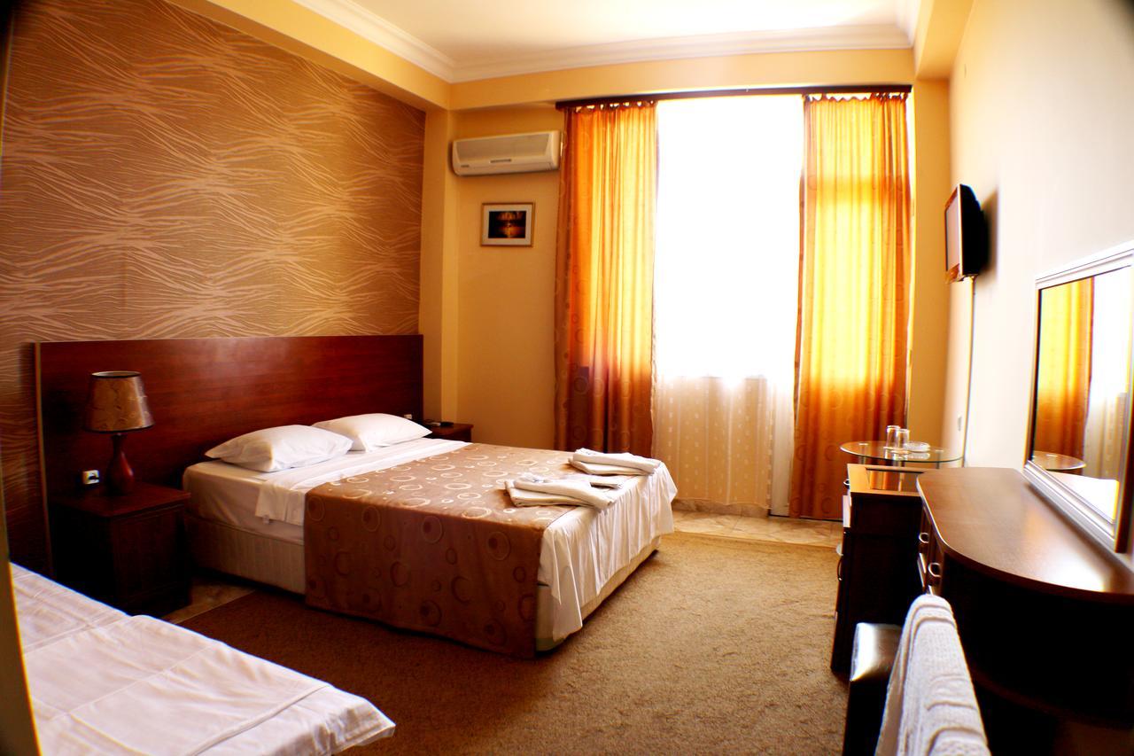 Hotel Condori コブレチ エクステリア 写真